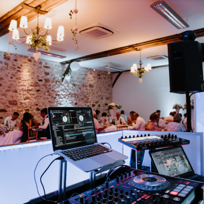 animateur dj pour baptême à Vulaines-sur-Seine près de Fontainebleau en Seine-et-Marne 77